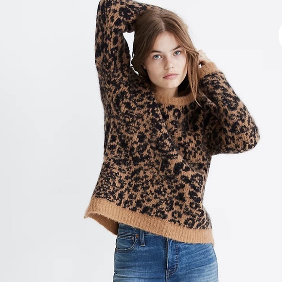 Madewell crewneck pullover sweater in leopard - Picture 2 of 3